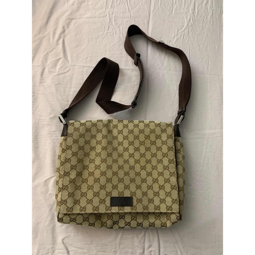 Gucci Messenger side Bag model 146236